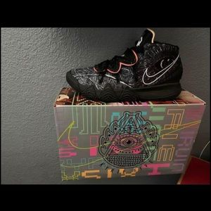 Nike kyrbid ‘what the ‘